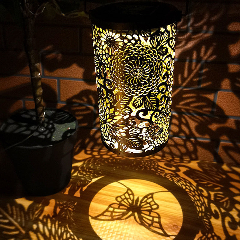 مصباح خارجي LED على شكل أسطوانة مجوفة مقاوم للماء مع تصميم أوراق وزهرة اليعسوب مصنوع من الحديد للحديقة 