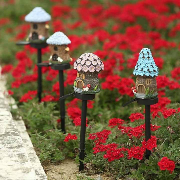 Moderno Arte Deco Solar Impermeable Casa Lindo Dibujos Animados Resina Plástica LED Luz Exterior Para Jardín 