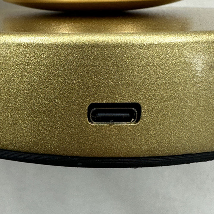 Lampe de table LED en fer acrylique cylindrique minimaliste moderne pour chambre à coucher 