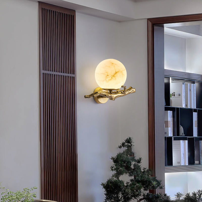 Applique murale 1 lumière en cuivre et marbre avec branche et orbe rond chinois traditionnel pour chambre 