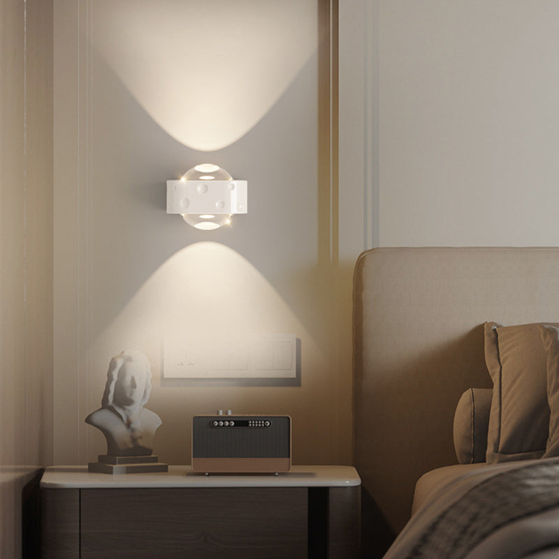 Zeitgenössische skandinavische runde ovale Kugel Eisen Aluminium Kristall LED Wandleuchte für das Schlafzimmer 