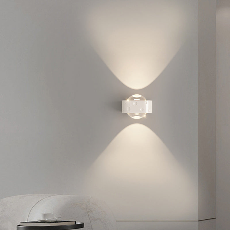 Zeitgenössische skandinavische runde ovale Kugel Eisen Aluminium Kristall LED Wandleuchte für das Schlafzimmer 