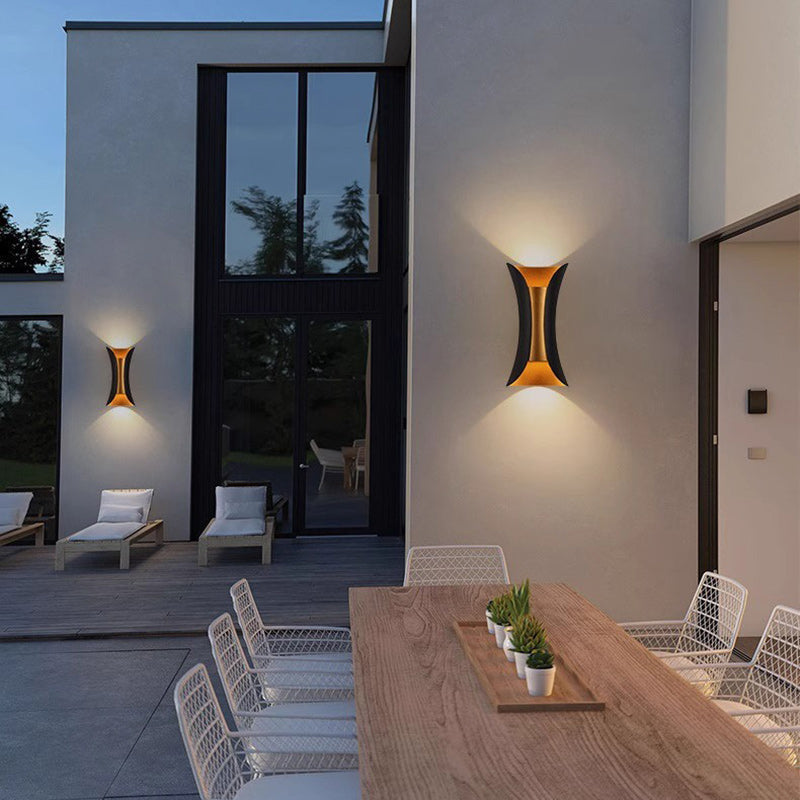 Applique murale LED moderne minimaliste étanche en aluminium cylindrique incurvé en verre pour l&