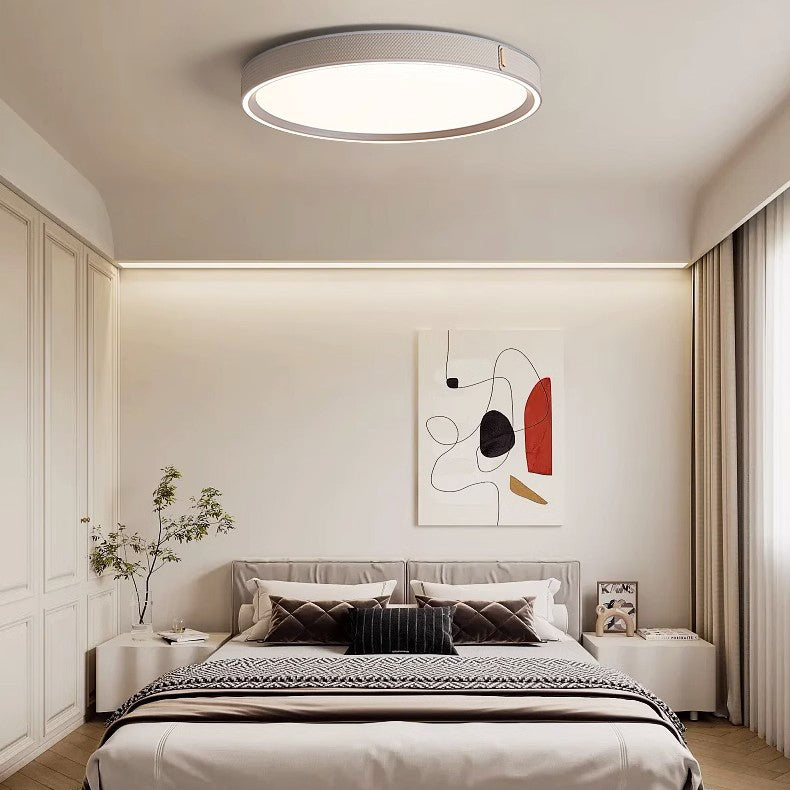 Moderne minimalistische runde Kuppel Deckenleuchte aus Aluminium, Eisen, Leder und Acryl mit LED für das Schlafzimmer 