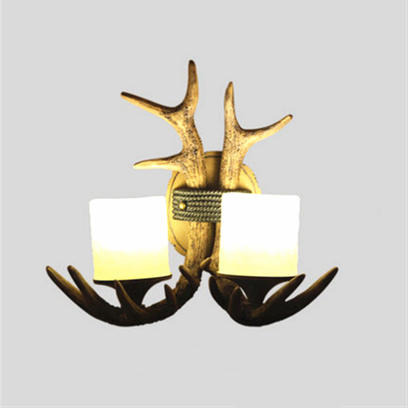 Zeitgenössische kreative Geweih-Zylinderharz-Glas-2-Licht-Wandleuchte für das Schlafzimmer 