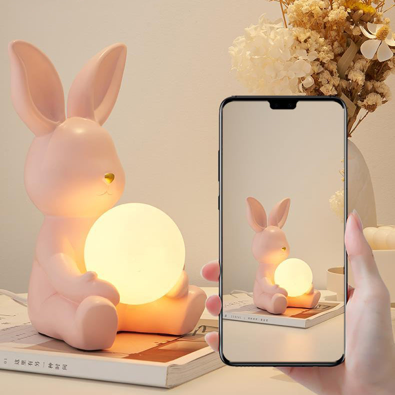 Moderne Art Deco Cartoon-Kaninchenform Runde Harz Glas 1-Licht Tischlampe für Schlafzimmer 