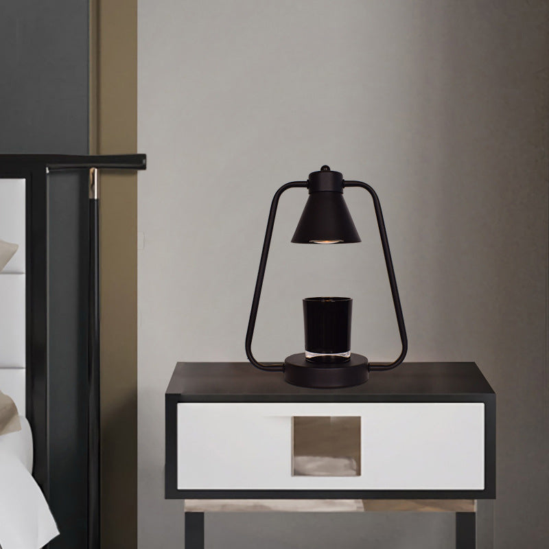 Contemporary Scandinavian Round Prism Iron 1-Light Melting Wax Table Lamp For Bedroom