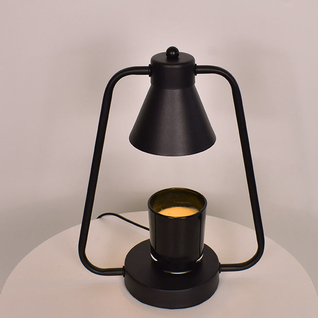 Lampe de table en fer prismatique ronde scandinave contemporaine à 1 lumière avec cire fondue pour chambre 