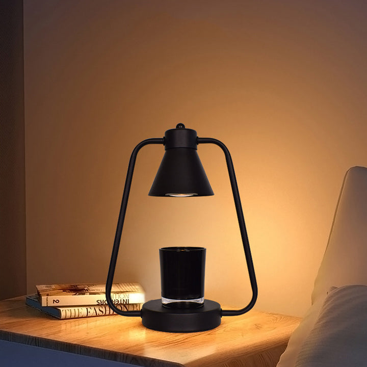 Lampe de table en fer prismatique ronde scandinave contemporaine à 1 lumière avec cire fondue pour chambre 