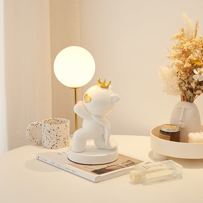 Zeitgenössische kreative Cartoon süße Kronen-Bär runde Harzglas 1-Licht Tischlampe für das Schlafzimmer 