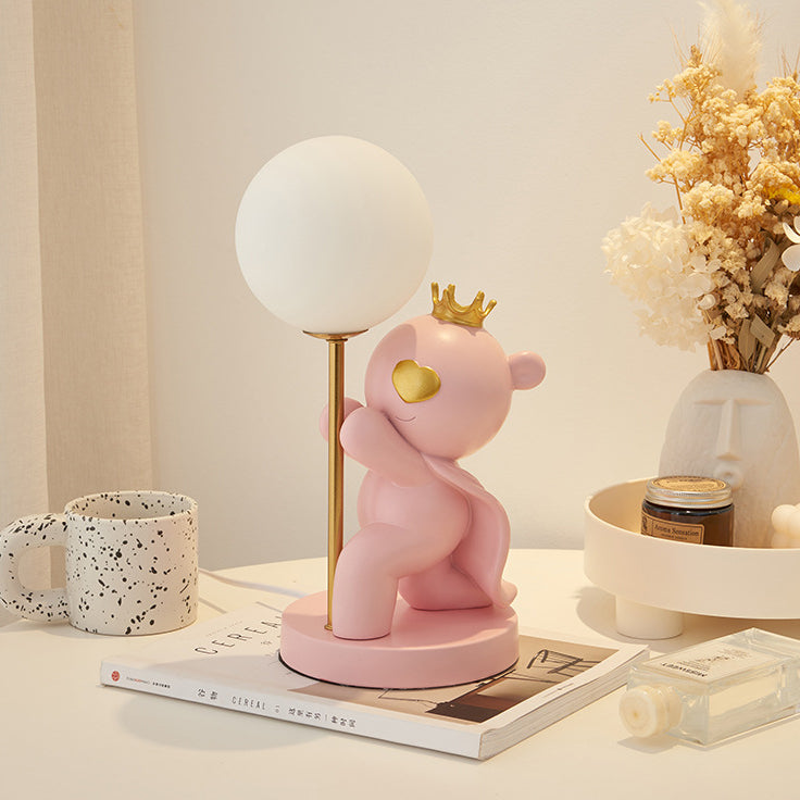 Zeitgenössische kreative Cartoon süße Kronen-Bär runde Harzglas 1-Licht Tischlampe für das Schlafzimmer 