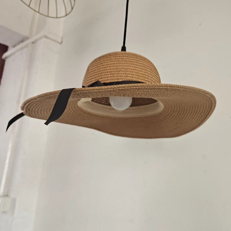 Suspension lumineuse contemporaine créative en forme de chapeau rond en paille de vigne à 1 lumière pour salon 
