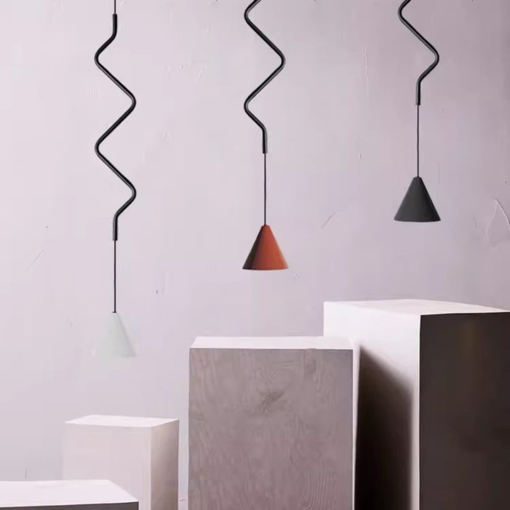 Zeitgenössische skandinavische runde Kegelwelle Eisen Aluminium 1-Licht Pendelleuchte für das Schlafzimmer 