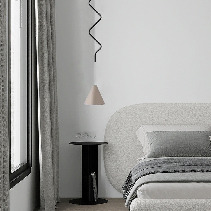 Zeitgenössische skandinavische runde Kegelwelle Eisen Aluminium 1-Licht Pendelleuchte für das Schlafzimmer 