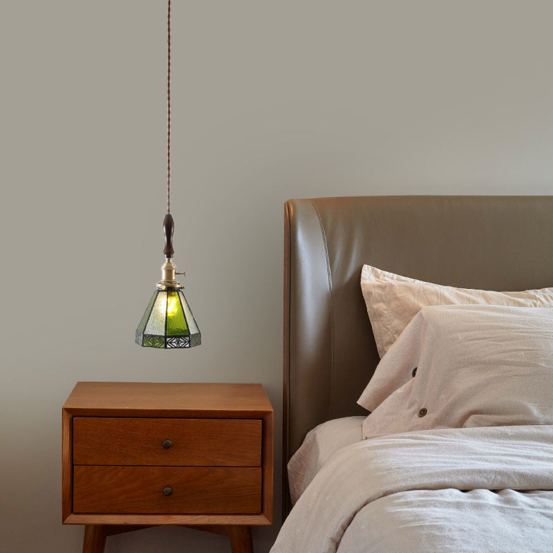 Moderner Art Deco Kegelprisma Kupferglas 1-Licht Pendelleuchte für das Schlafzimmer 