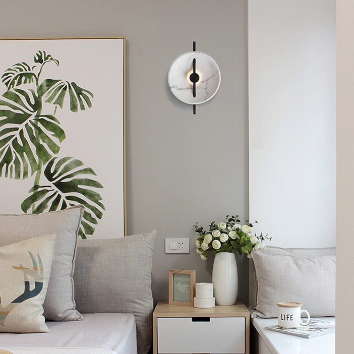 Aplique de pared contemporáneo escandinavo redondo de resina y hierro con LED para dormitorio 