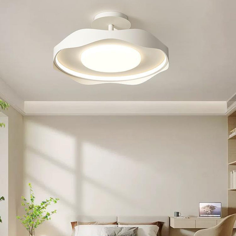 Montage de plafond semi-encastré contemporain en acrylique avec matériel rond scandinave pour chambre à coucher 