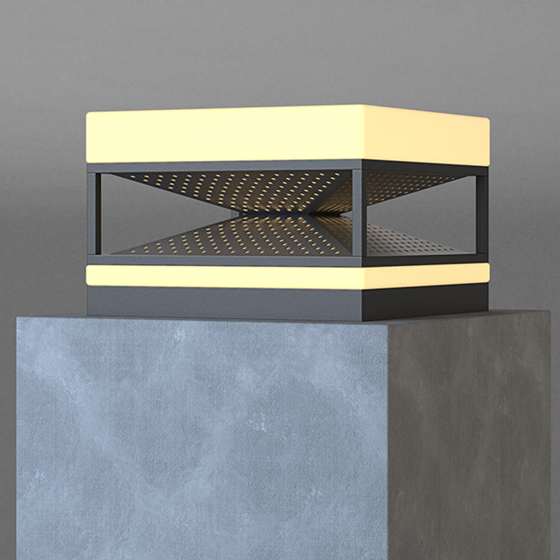 Lumière extérieure LED en acier inoxydable PE carrée étanche minimaliste moderne pour extérieur 