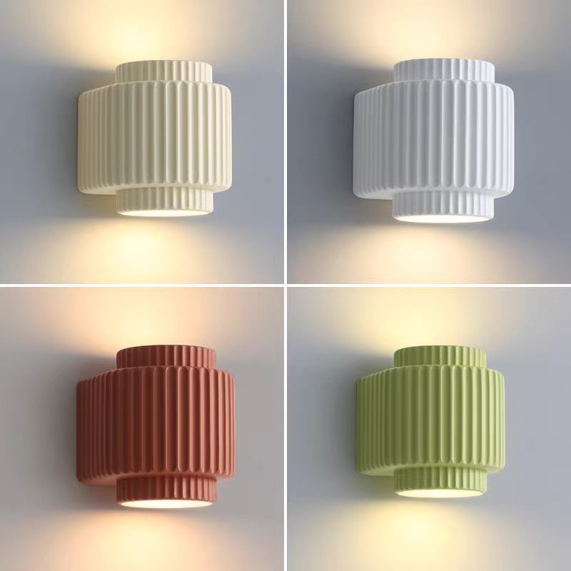 Applique murale contemporaine scandinave en résine crème cylindre à 2 lumières pour chambre 