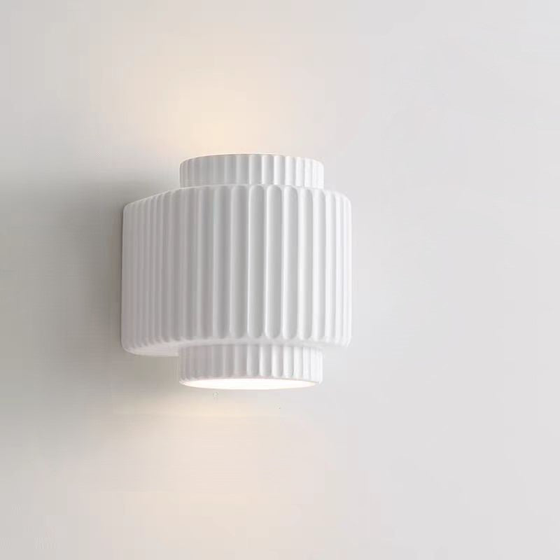 Applique murale contemporaine scandinave en résine crème cylindre à 2 lumières pour chambre 