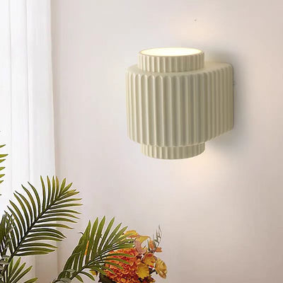 Applique murale contemporaine scandinave en résine crème cylindre à 2 lumières pour chambre 