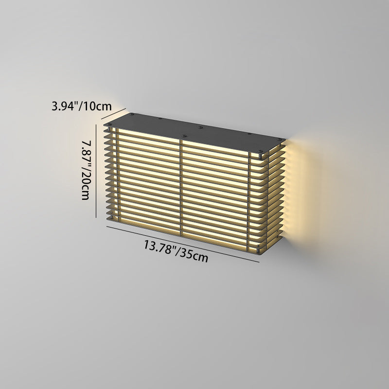 ضوء خارجي LED من الفولاذ المقاوم للصدأ PE مستطيل مقاوم للماء بالطاقة الشمسية بتصميم حديث وبسيط للاستخدام الخارجي 
