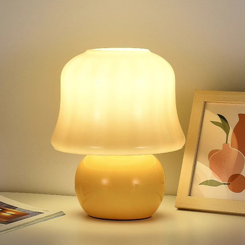 Lampe de table contemporaine scandinave en verre rond en forme de champignon crème à 1 lumière pour chambre à coucher 