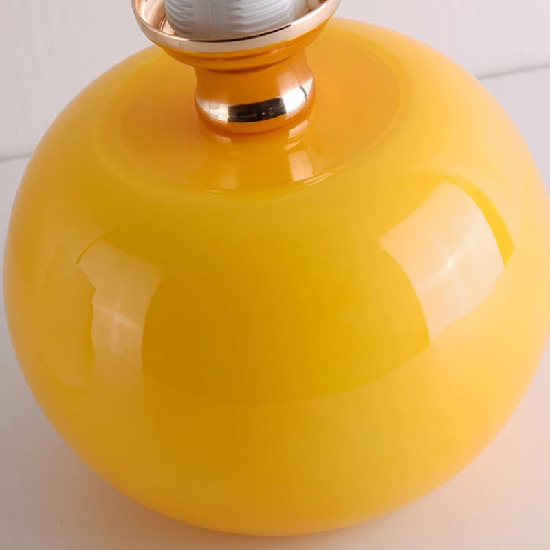 Lampe de table contemporaine scandinave en verre rond en forme de champignon crème à 1 lumière pour chambre à coucher 