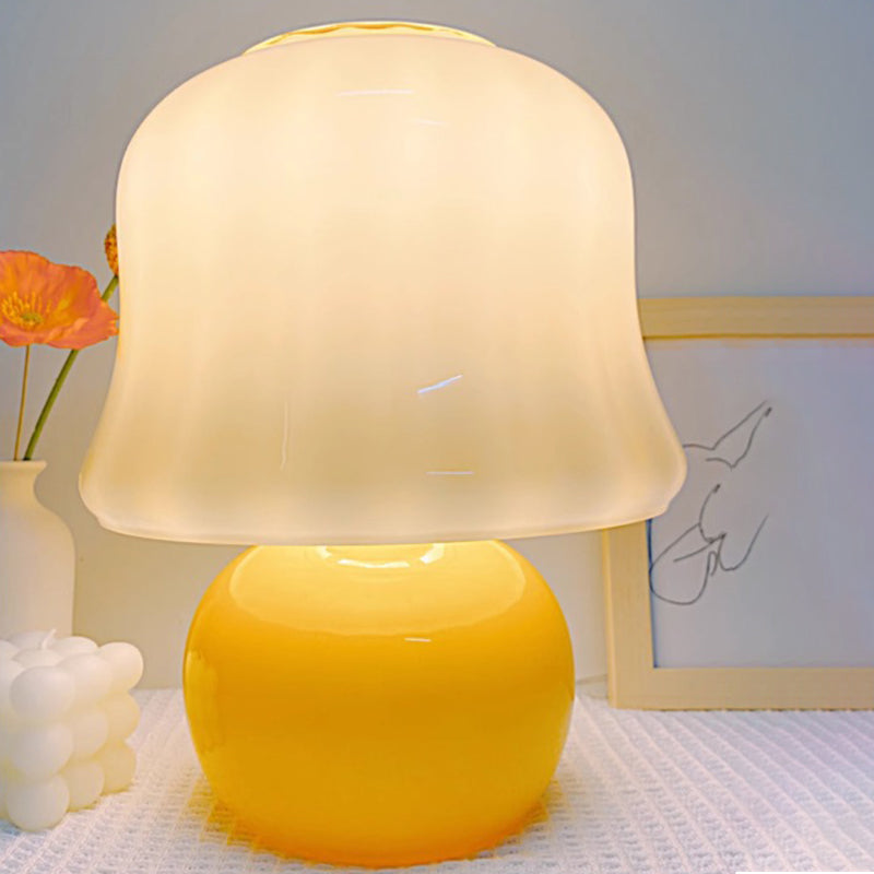 Lampe de table contemporaine scandinave en verre rond en forme de champignon crème à 1 lumière pour chambre à coucher 