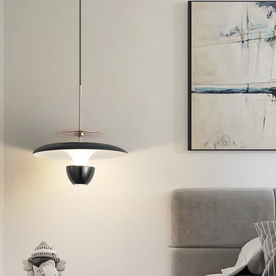 Suspension LED en fer acrylique ronde en forme de soucoupe volante scandinave contemporaine pour chambre 