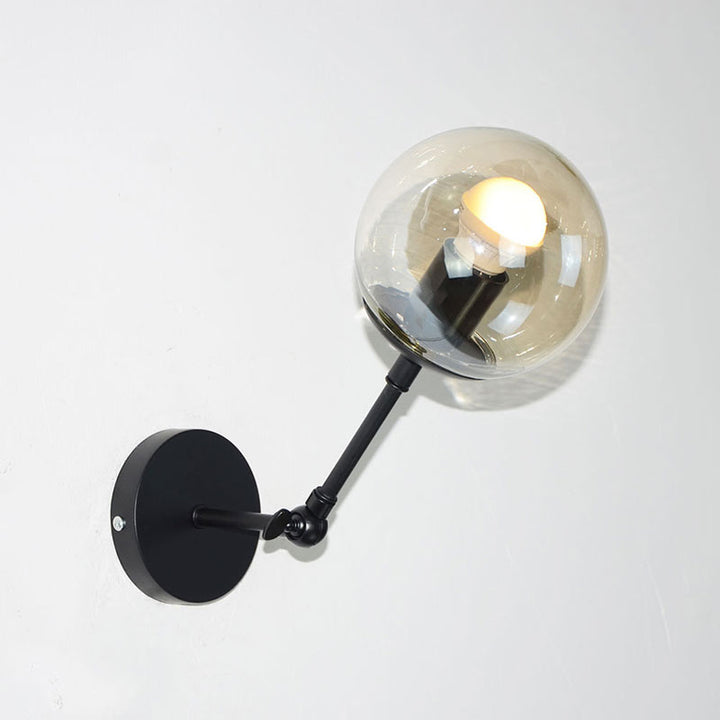 Zeitgenössische skandinavische Zauberbohne Runde Eisen Glas 1-Licht Wandleuchte für Schlafzimmer 