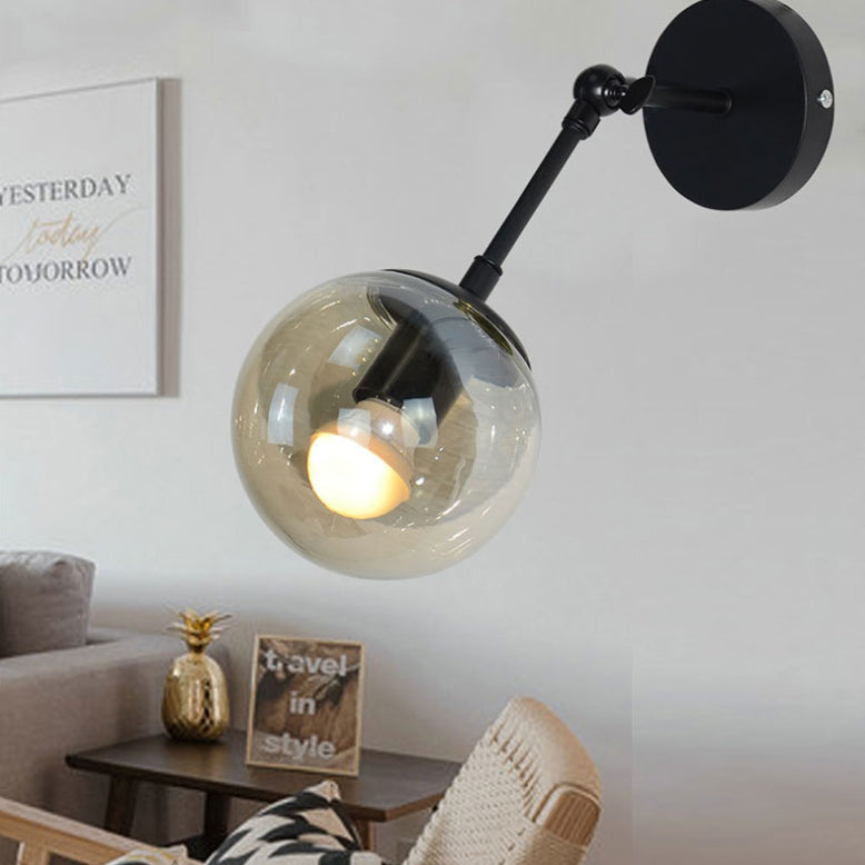Applique murale contemporaine scandinave en fer et verre avec une ampoule magique pour chambre à coucher 