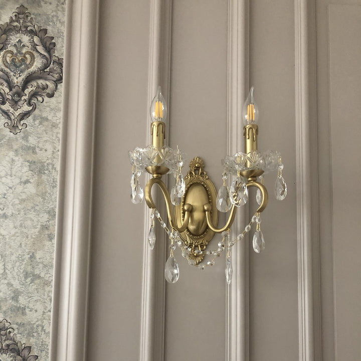 Lampe murale à deux lumières en cristal de cuivre en forme de bougie française traditionnelle pour chambre à coucher 