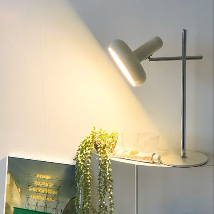 Lampe de table LED en fer avec abat-jour rotatif rond en crème USB scandinave contemporaine pour chambre à coucher 
