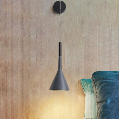 Moderne minimalistische runde Kegel-Eisen-Wandleuchte mit 1 Licht für Schlafzimmer 