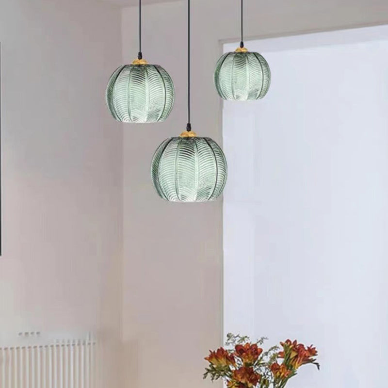 Zeitgenössisches skandinavisches Blattmuster Rundes Hardware Glas 1-Licht Pendelleuchte für Esszimmer 