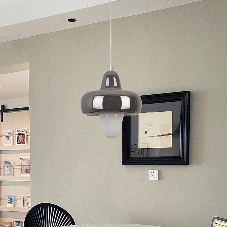 Zeitgenössische skandinavische runde Kegel-Oval-Eisen-Glas-LED-Pendelleuchte für das Esszimmer 