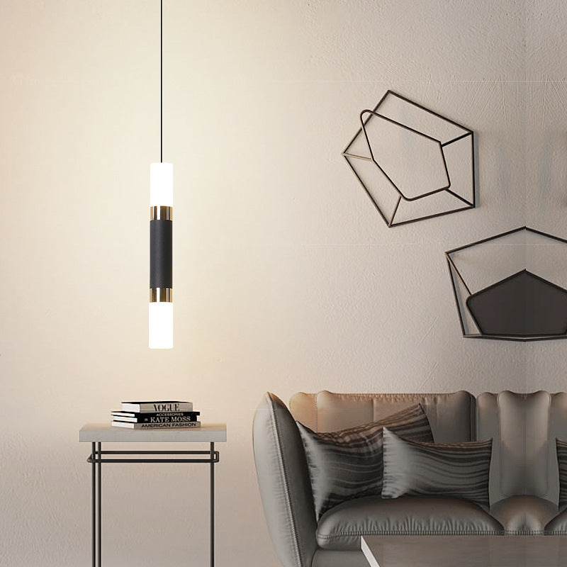 Suspension LED en cylindre long rond en fer et acrylique scandinave contemporain pour chambre 