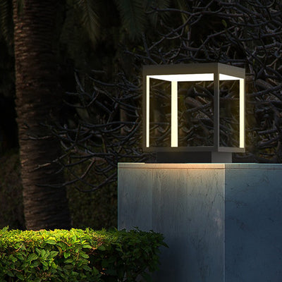 ضوء LED خارجي مقاوم للماء بتصميم مربع من الحديد والأكريليك بأسلوب حديث وبسيط للاستخدام الخارجي 
