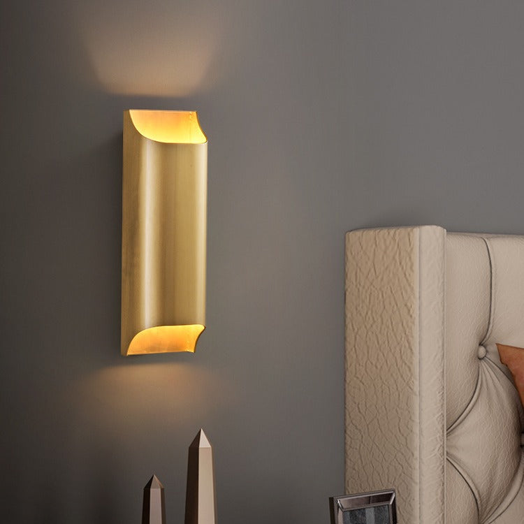 Moderne minimalistische rechteckige Kupfer-Wandleuchte mit 2 Lichtern für das Schlafzimmer 