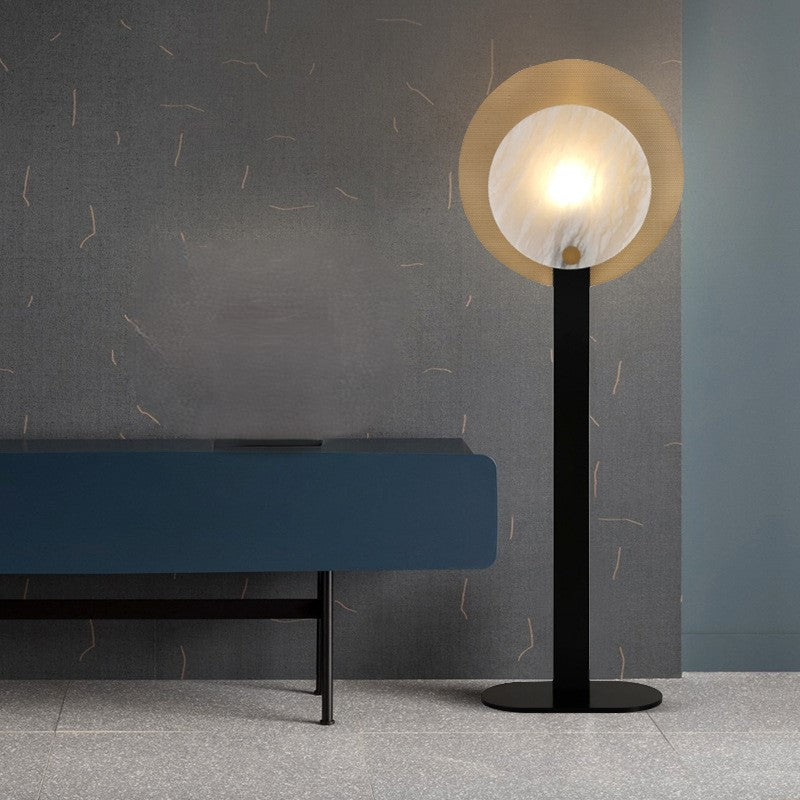 Zeitgenössische skandinavische runde ovale Eisen-Marmor-Stehlampe mit 1 Licht für das Wohnzimmer 