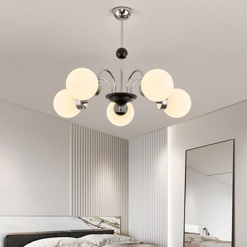 Zeitgenössischer skandinavischer Creme-Magiebohne-Rundkugel-Eisen-Glas 3/5/6/8 Licht Kronleuchter für Wohnzimmer 