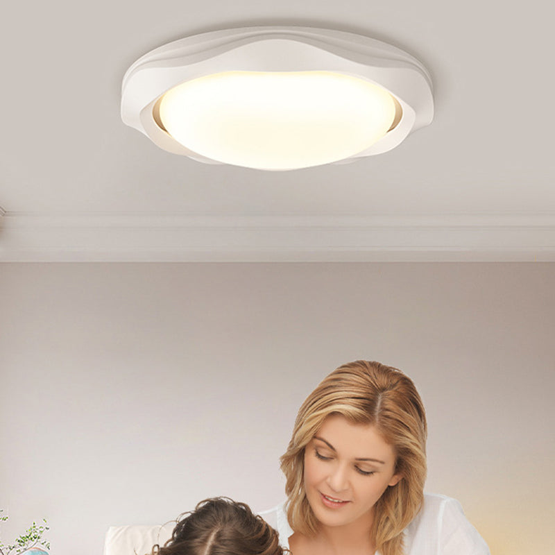 Plafonnier LED rond en fer PE à vague crème scandinave contemporaine pour chambre 