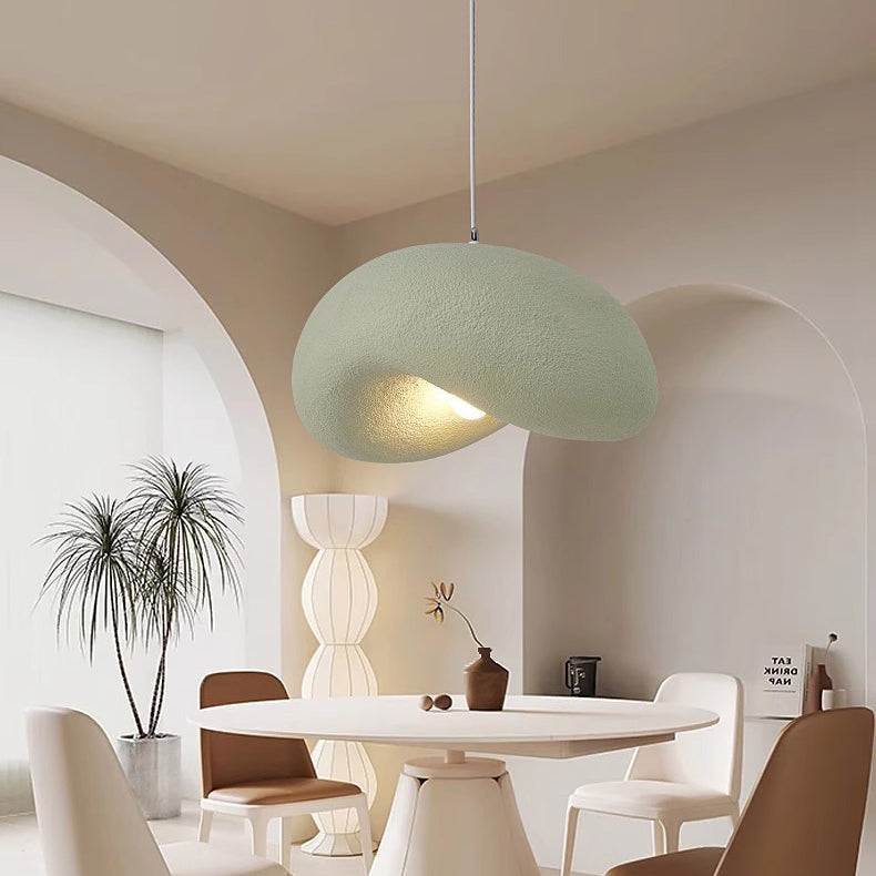 Suspension lumineuse contemporaine scandinave en forme de chapeau irrégulier rond en polystyrène à 1 lumière pour chambre 