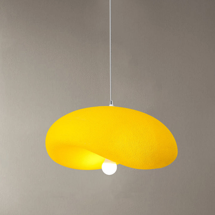 Suspension lumineuse contemporaine scandinave en forme de chapeau irrégulier rond en polystyrène à 1 lumière pour chambre 