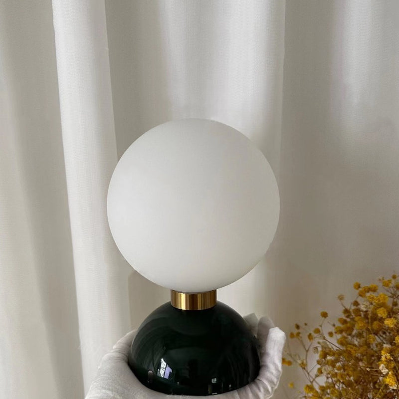 Luz de techo semi-empotrada de 1 luz de vidrio de hierro en forma de orbe redondo con frijol mágico nórdico contemporáneo para pasillo 