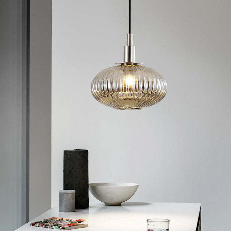 Zeitgenössische nordische ovale Eisen-Glas 1-Licht-Pendelleuchte für das Esszimmer 
