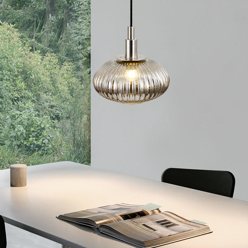 Zeitgenössische nordische ovale Eisen-Glas 1-Licht-Pendelleuchte für das Esszimmer 