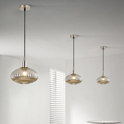 Zeitgenössische nordische ovale Eisen-Glas 1-Licht-Pendelleuchte für das Esszimmer 
