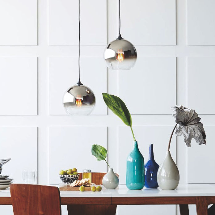 Zeitgenössisches nordisches rundes Kugel-Eisen-Glas 1-Licht-Pendelleuchte für das Schlafzimmer 